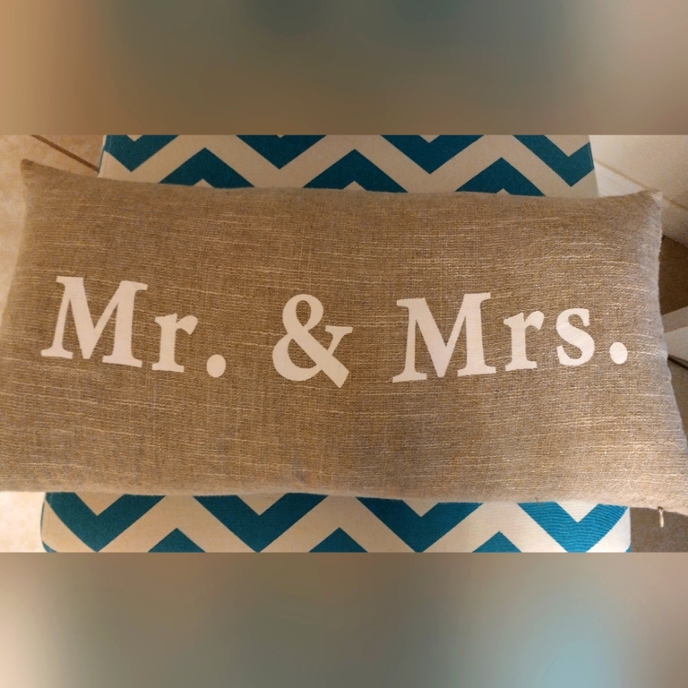 Mr & Mrs throw pillow
